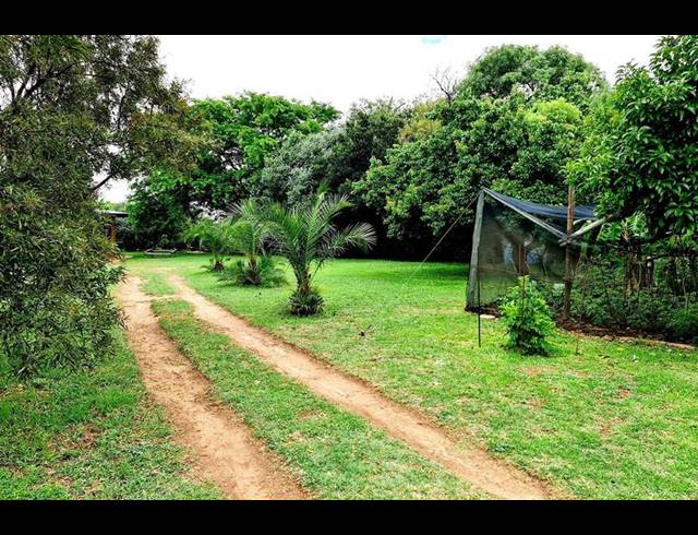 LAND FOR SALE IN NORTH RIDING